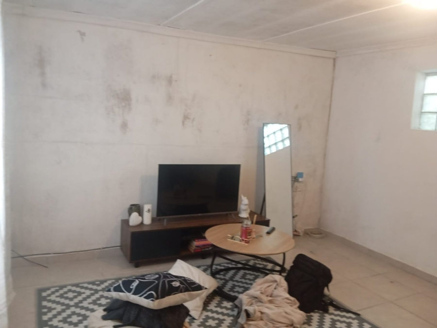  Bedroom Property for Sale in Llitha Park Western Cape